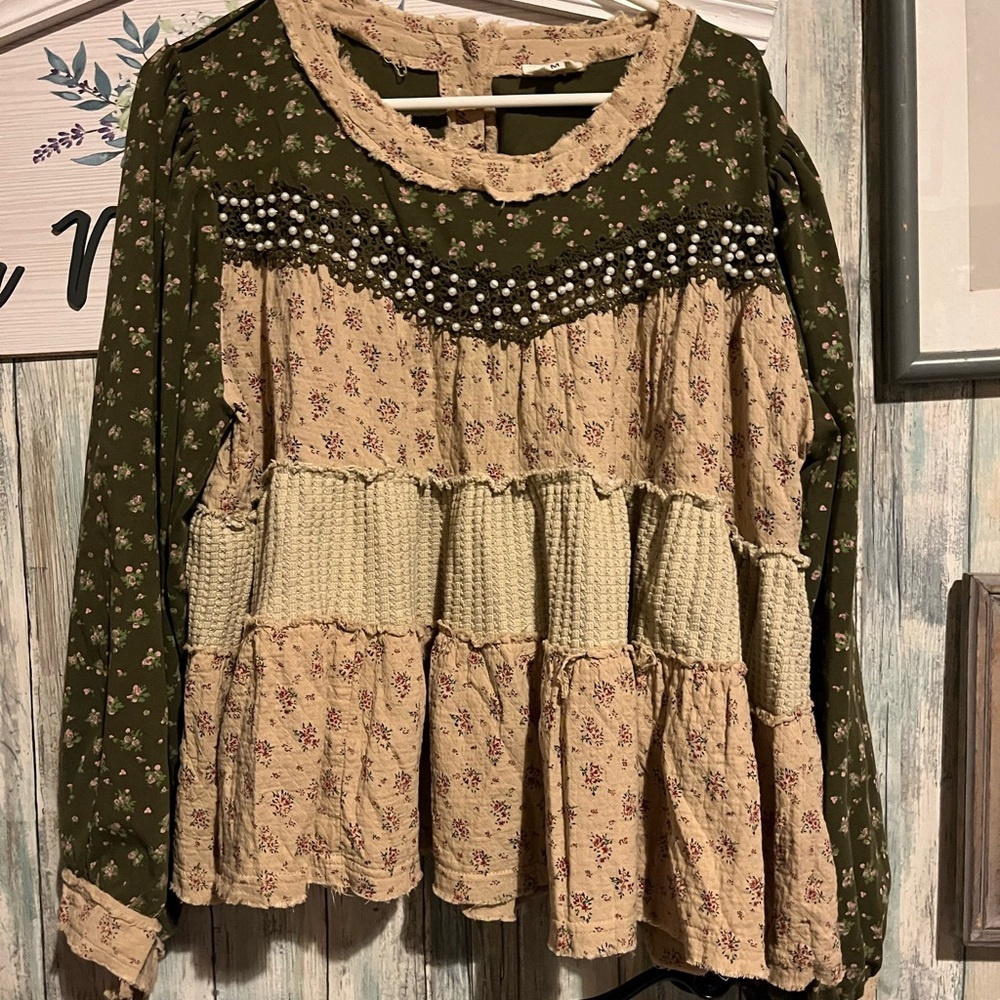POL L Floral Patchwork Blouse - Brown and Tan Pearl Accents - Picture 4 of 13